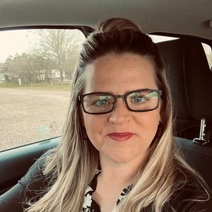 Meet your Posher, Edith